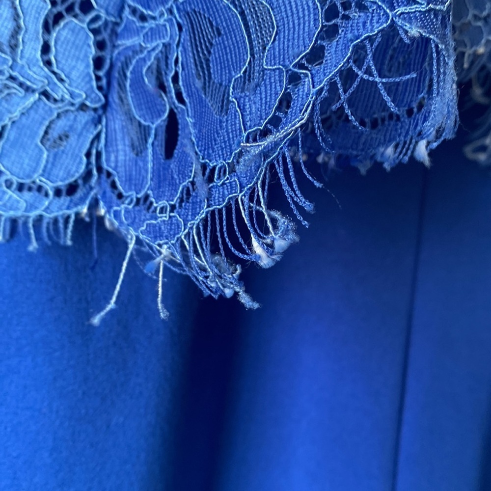 Lulu’s M Bethanie Royal Blue Lace Halter Jumpsuit As Is - Picture 14 of 15